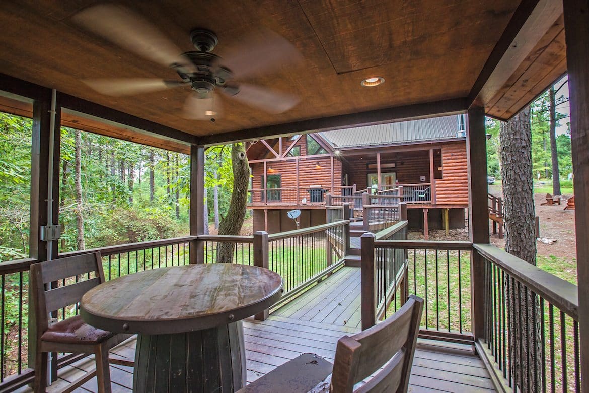 Dakota Bear Cabin In Broken Bow Ok Sleeps Hidden Hills Cabins