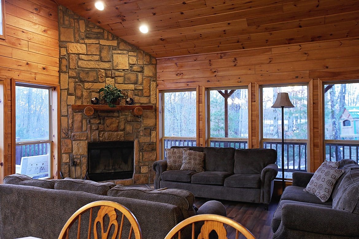 Lone Star Lodge Cabin In Broken Bow Ok Sleeps 15 Hidden Hills