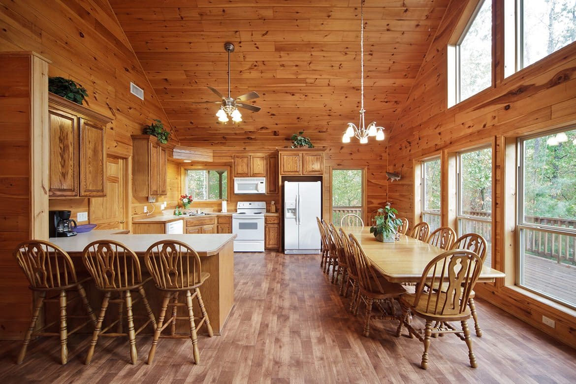 Lone Star Lodge Cabin In Broken Bow Ok Sleeps 15 Hidden Hills