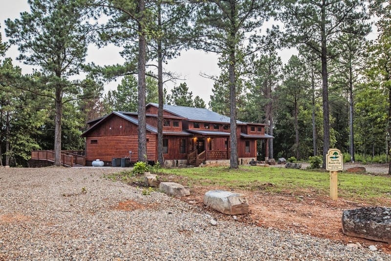 Oklahoma cabins: Sugarberry Mountain Lodge